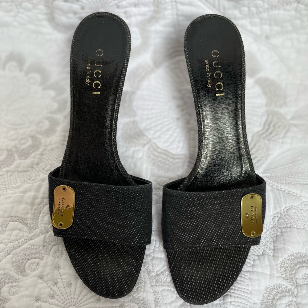 Authentic GUCCI kitten slide sandals. Size 7 1/2 B